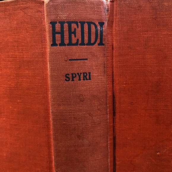 vintage copy of the classic children's book Heidi by Johanna Spyri. - Picture 2 of 11